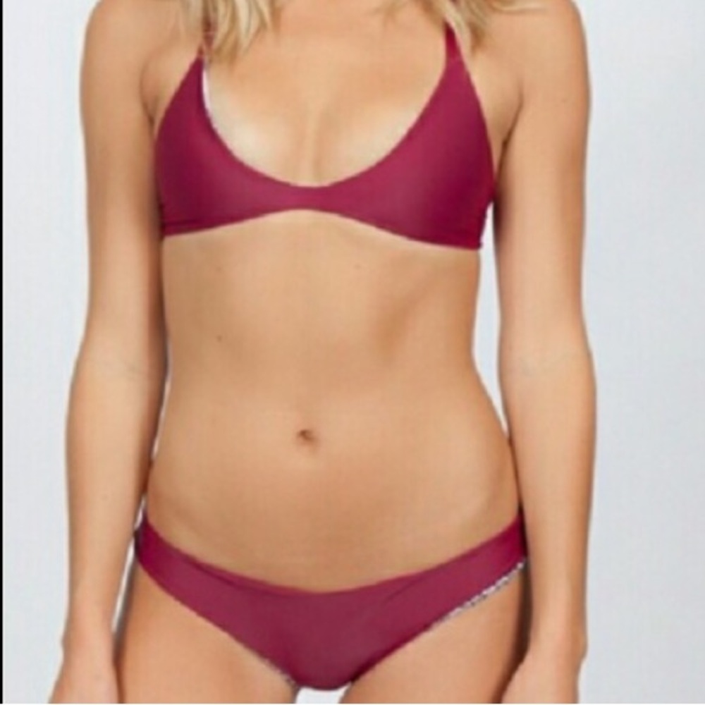 Acacia YELAPA TOP/HO’OKIPA BOTTOM RED FRUIT M